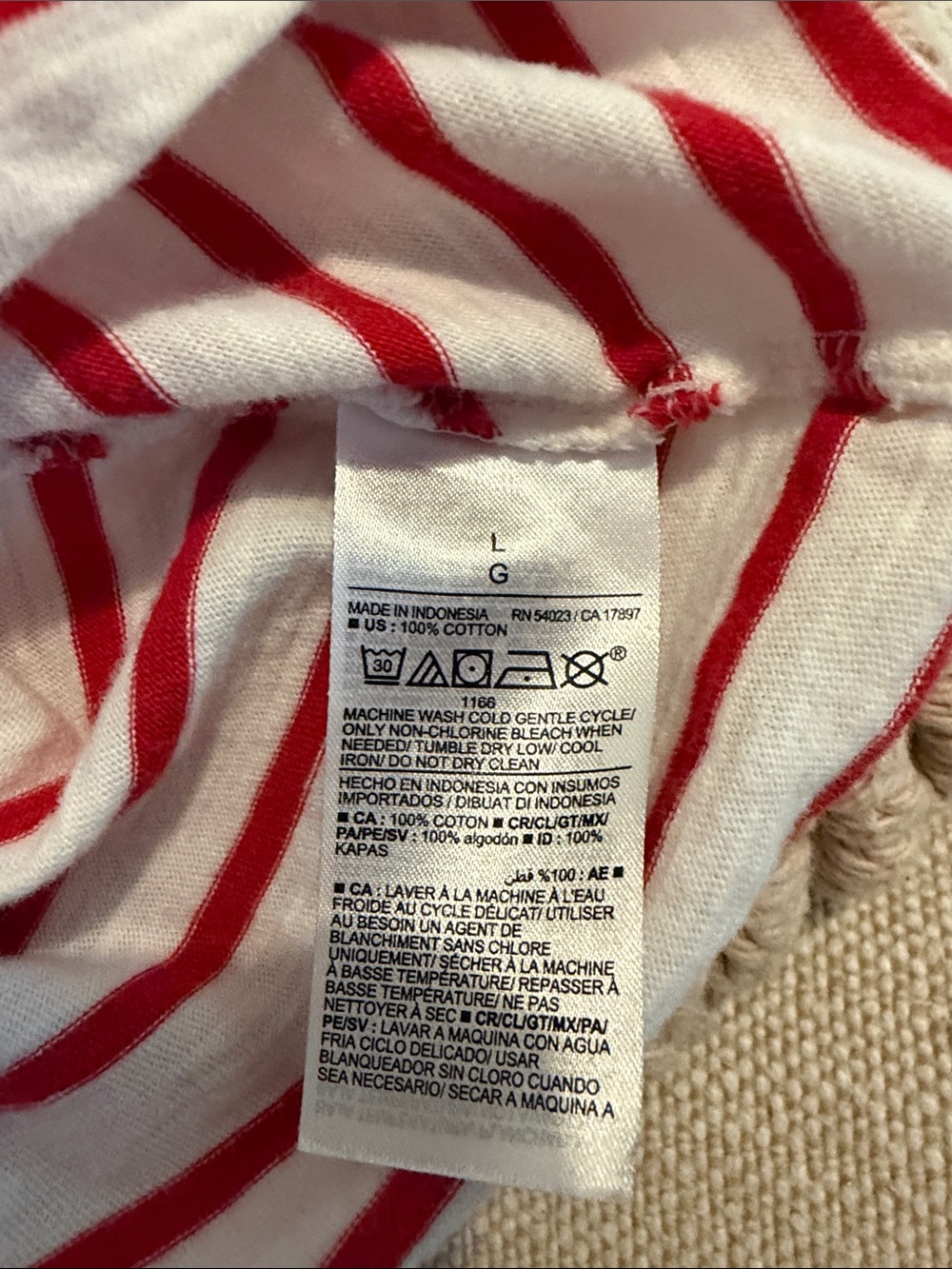 Old Navy White and Red Striped V-Neck Button Front Top - Picture 4 of 4